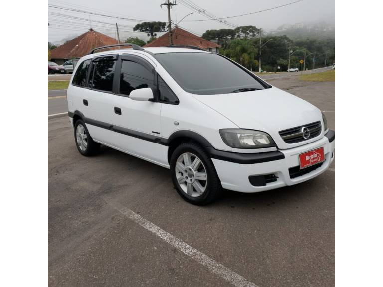 CHEVROLET - ZAFIRA - 2005/2005 - Branca - R$ 28.000,00